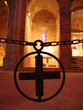 chaine avec croix