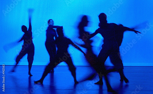 tanz in blau