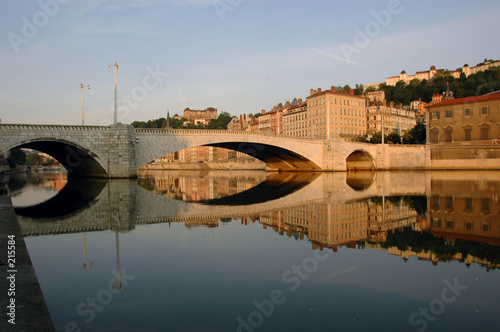 pont sur la saone