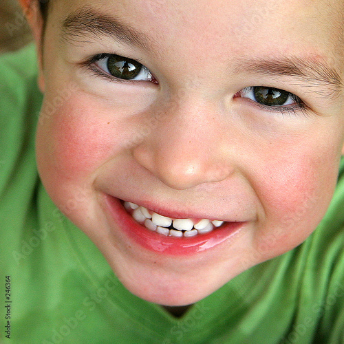 sourire d'enfant sourire d'enfant
