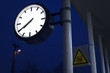 warten auf den morgenzug