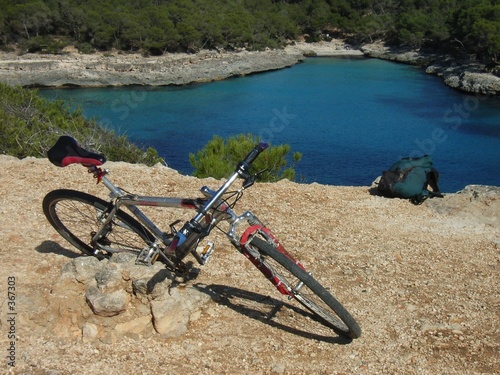 mountain bike en la costa