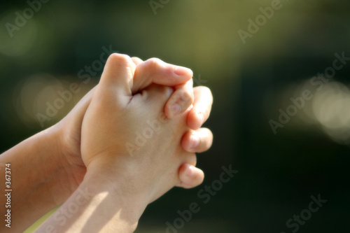 pray