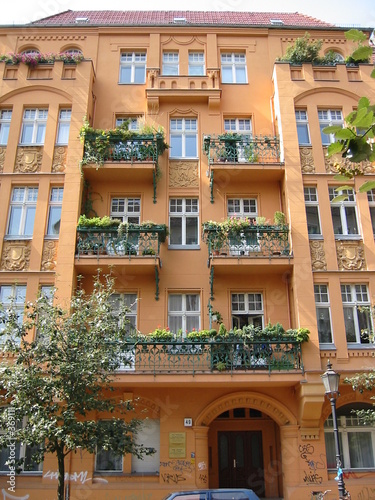 altbau in prenzlauer berg, berlin altbau in prenzlauer berg, berlin