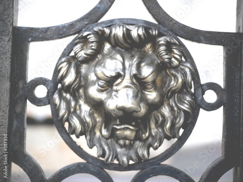 lion  en fer forgé