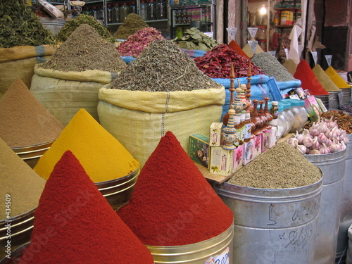 épices dans les souks