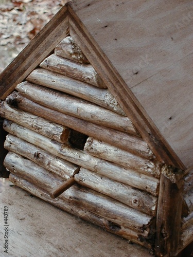 Photo: log home birdhouse log home birdhouse