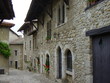 perouges