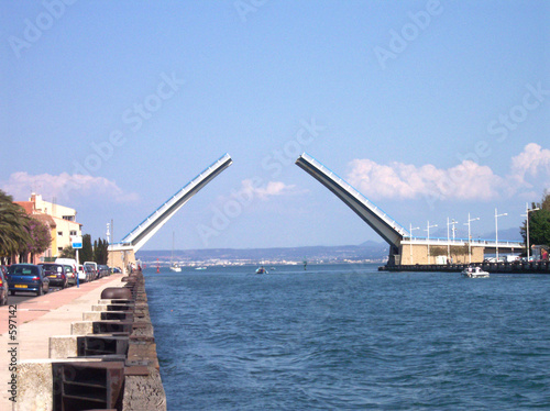 pont levant de martigues
