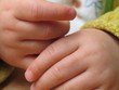 mains d'enfant mains d'enfant