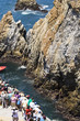 cliffs diving of acapulco