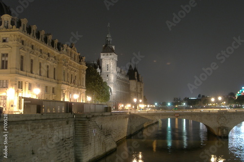 paris - la  conciergerie
