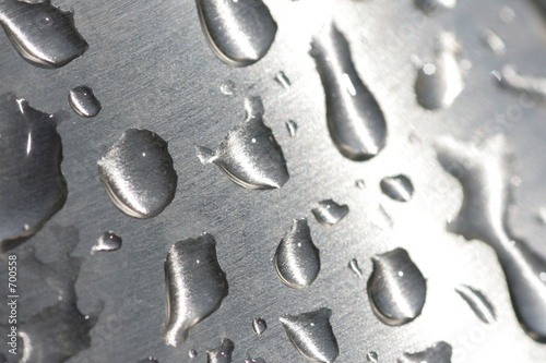 eau sur inox