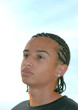 visage d'adolescent metis