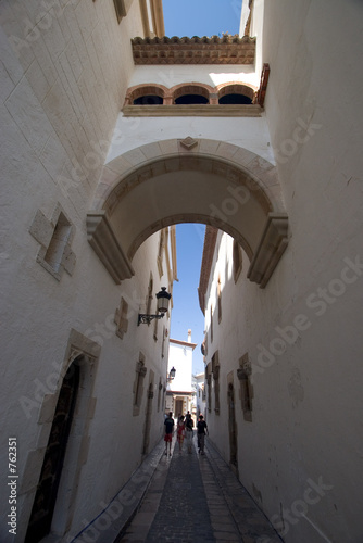 sitges archway