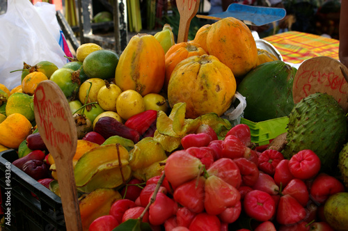 marché aux fruits exotiques 2