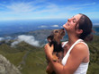 jolie fille et son chien