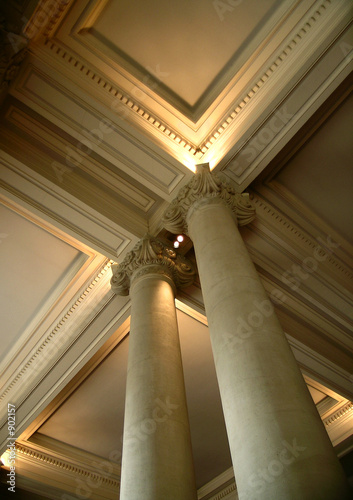 colonnes et plafond
