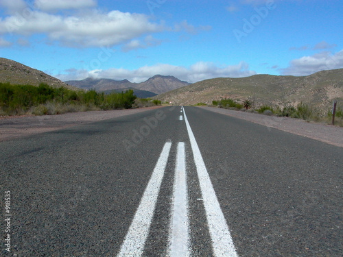 route et montagnes