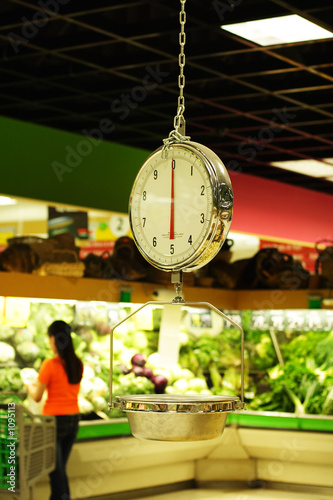 Photo: grocery weight scale grocery weight scale