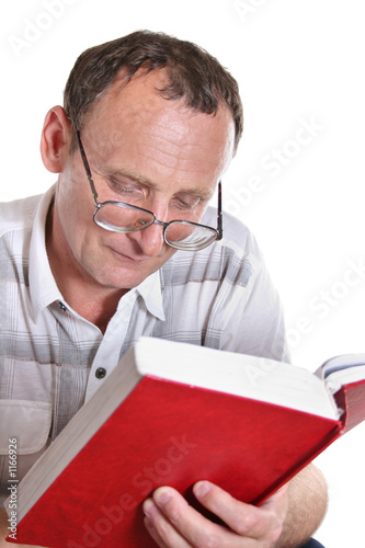 Photo: senior reading book senior reading book
