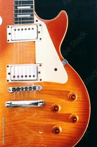 Photo: guitar guitar