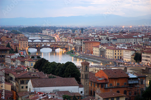 panorama am fluss in florenz, italien