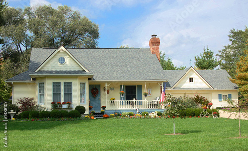 Photo: cottage home cottage home