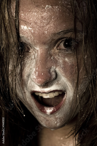 Photo: horror- women horror- women