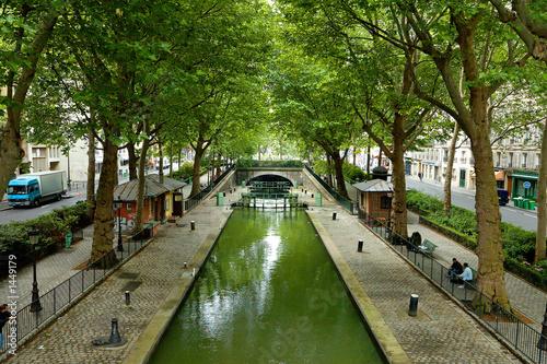 canal saint martin full canal saint martin full