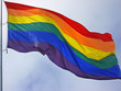 Foto: large pride flag in wind large pride flag in wind