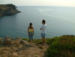 giovani, coppia, guardare, paesaggio, panorama