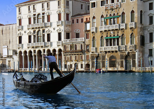 gondola en venecia gondola en venecia