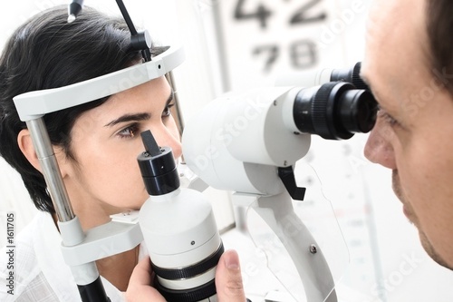 Foto: at the optician at the optician