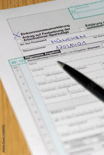 Foto: einkommensteuer-erklärung einkommensteuer-erklärung
