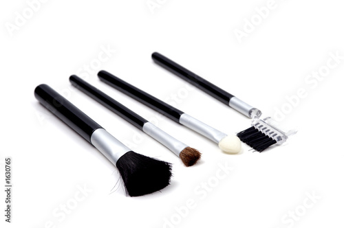 objects - make-up brushes