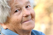 Foto: elderly woman smiles elderly woman smiles