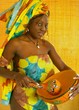 jeune africaine avec calebasse