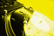 platine dj jaune