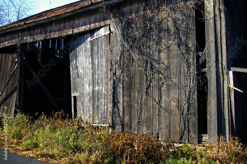 Photo: abandoned dairy farm abandoned dairy farm