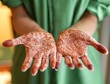 brides hands