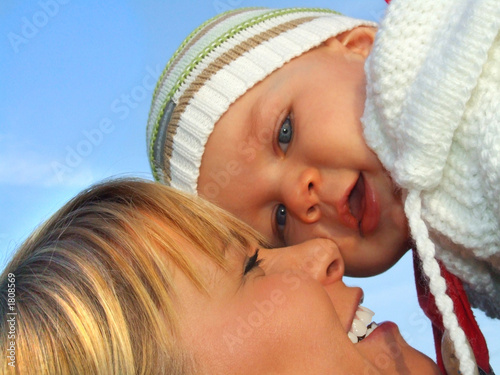 Photo: baby und mama baby und mama
