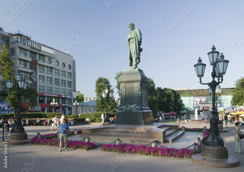 Photo: pushkin piazza. pushkin statuesque. pushkin piazza. pushkin statuesque.