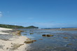 lagon et plage tropical