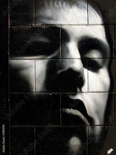 Photo: graffiti dark head graffiti dark head