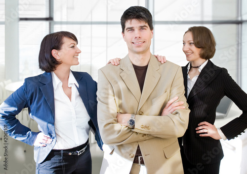 boss with women-team