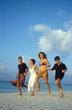 Foto: famiglia sulla spiaggia famiglia sulla spiaggia