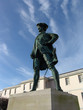 captain cook statue in bronze