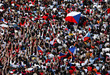 Foto: huge crowd huge crowd
