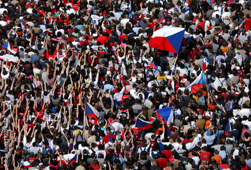 Photo: huge crowd huge crowd